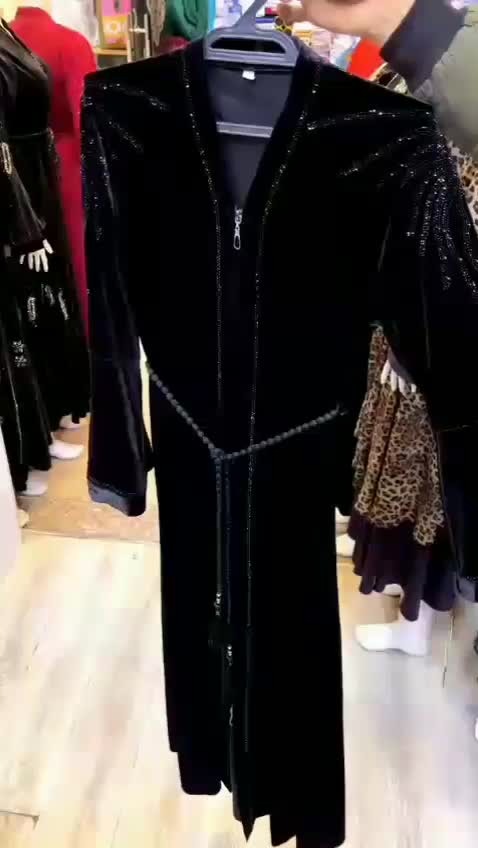 مانتو‌مخمل|لباس|اهر, |دیوار