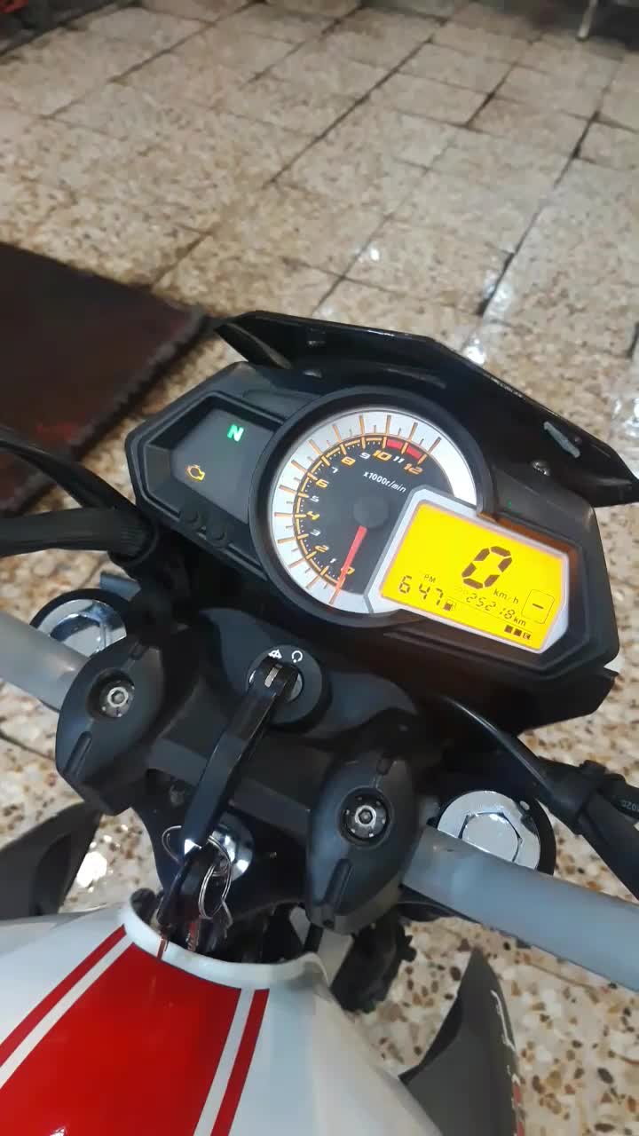 موتور بنلی ۱۵۰سال ۱۴۰۰|موتورسیکلت|بروجرد, |دیوار