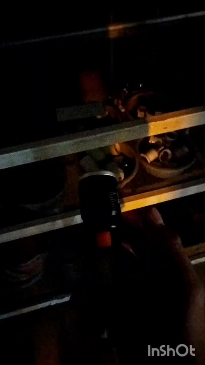 چراغ قوه پلیسی p11|کوهنوردی و کمپینگ|چناران, |دیوار