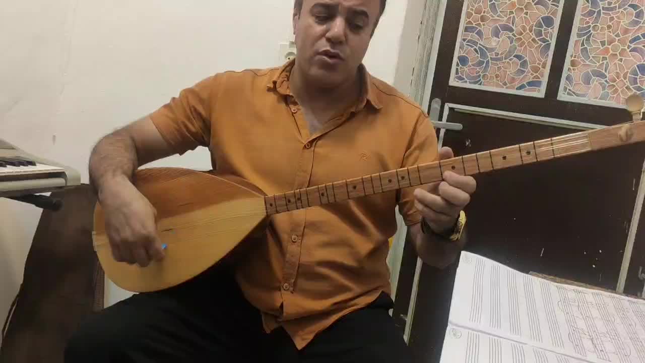 دیوان دسته بلند|سازهای سنتی|سنندج, |دیوار