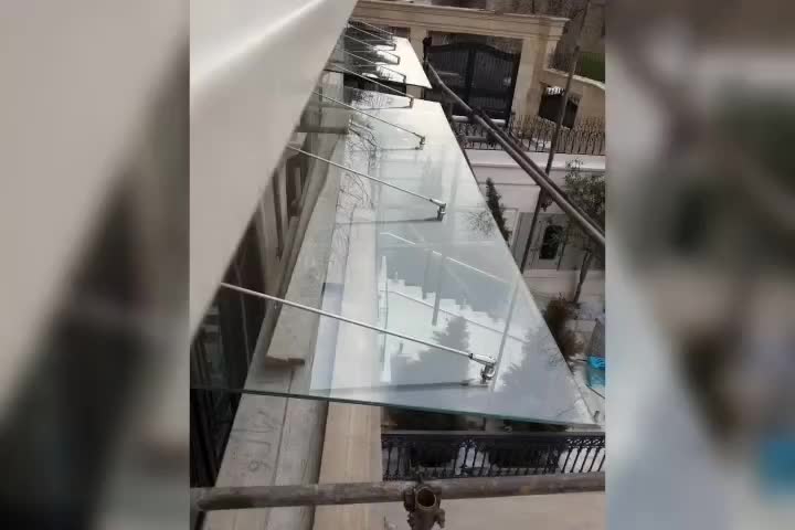 راه پله ،نرده شیشه ای .شیشه بالکن .شیشه جان پناه .|خدمات پیشه و مهارت|رشت, آب و برق|دیوار