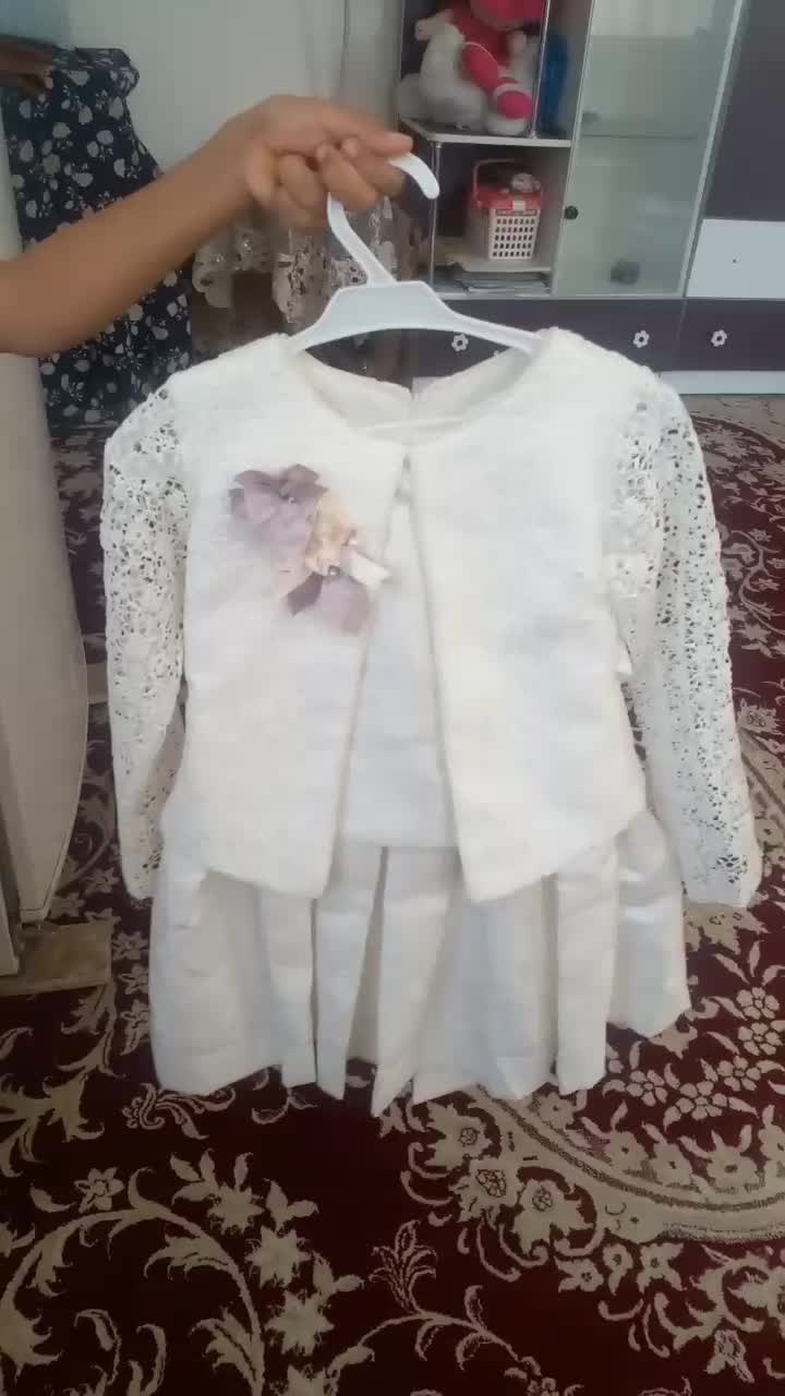 سلام یک لباس مجلسی برا ۶ سال میخوره نو ۳۰۰ تومان|کفش و لباس بچه|قم, شهرک فاطمیه|دیوار