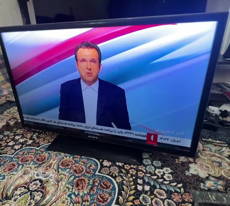 تلویزیون سونی ۴۰ اینچ Bravia|تلویزیون و پروژکتور|شیراز, قدوسی غربی|دیوار