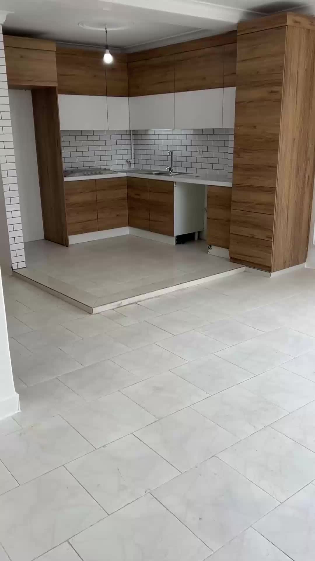 فروش واحد آپارتمان ۸۵ متری ۲خواب طبقه اول|فروش آپارتمان|رشت, هلال احمر|دیوار