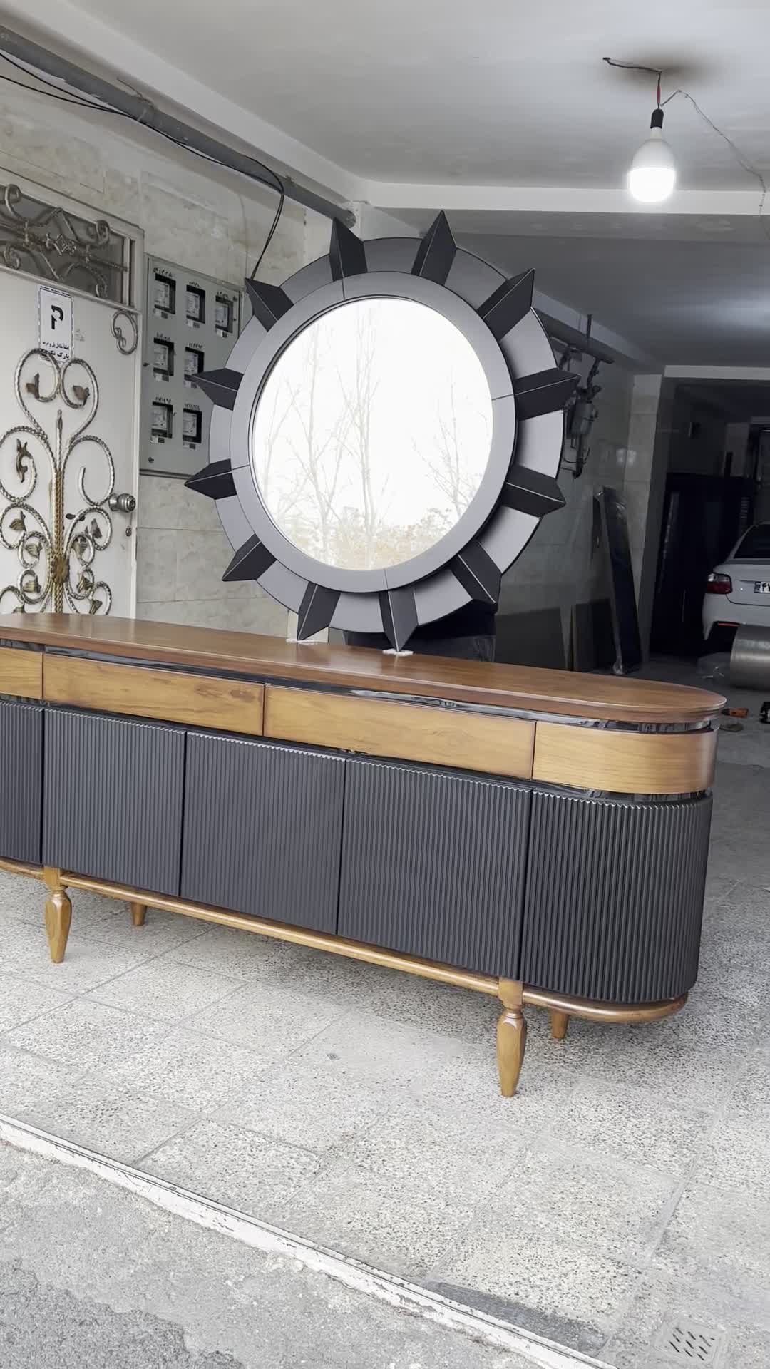 آینه و کنسول مدل خورشیدی|بوفه، ویترین، کنسول|تهران, شهرک ولیعصر جنوبی|دیوار