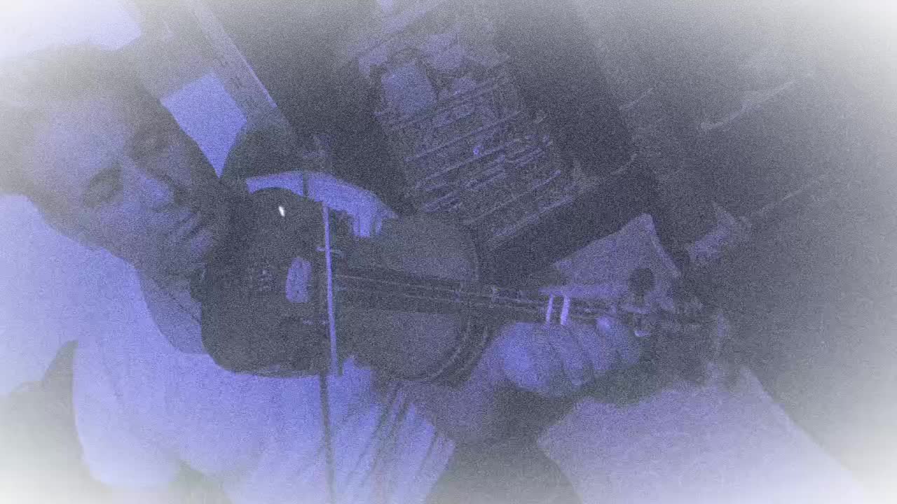 ویلون چینی مارک کارما|ویولن|شیروان (خراسان), |دیوار