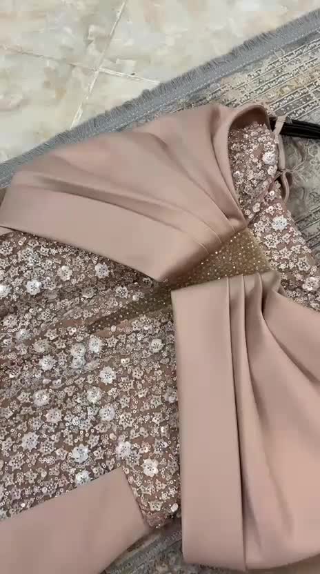 پیرهن مجلسی|لباس|باغستان, |دیوار