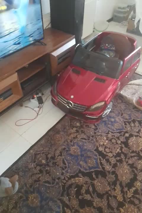 ماشین شارژی و چیزای دیگه|اسباب و اثاث بچه|اندیشه, شهرک مریم|دیوار