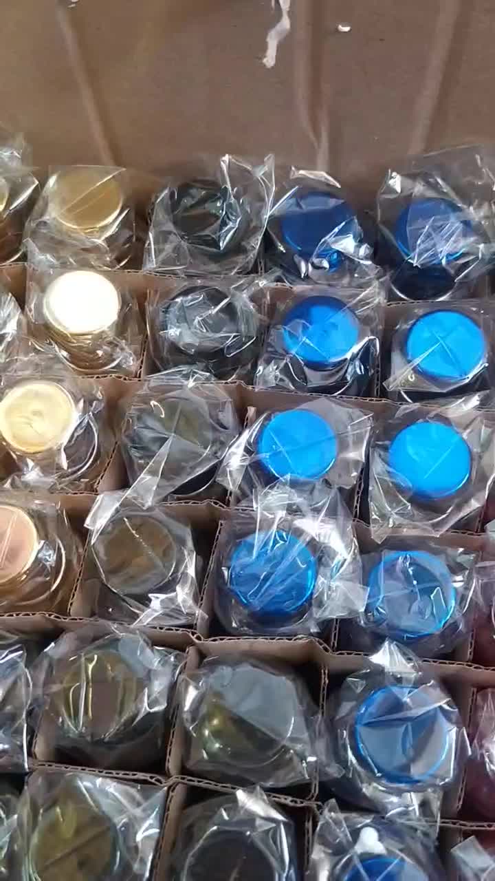 شیشه عطر وادکلن 20میلی لیتر ساواج|عمده‌فروشی|قم, شاه احمد قاسم|دیوار