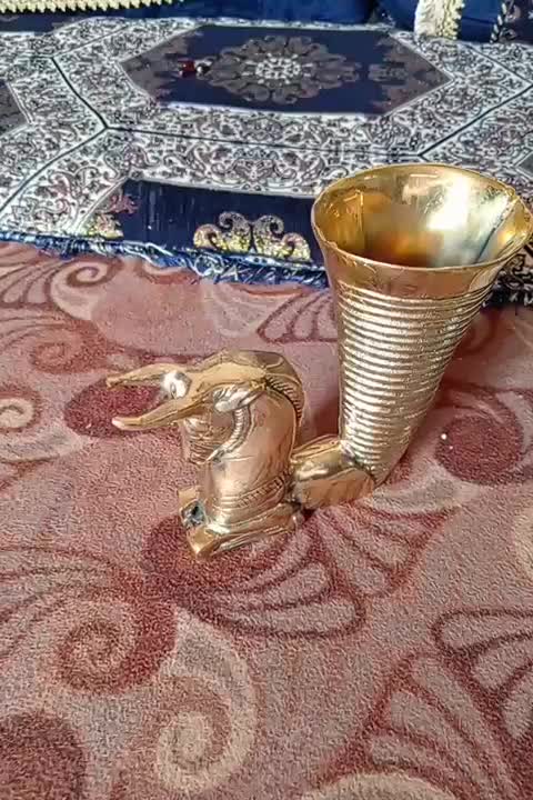 ریتون برنزی|کلکسیون اشیاء عتیقه|شیراز, شهرک گلها|دیوار