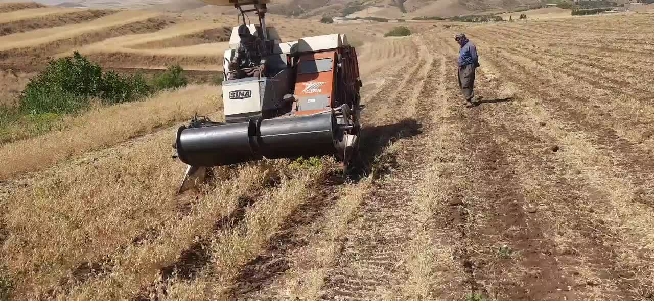 کمباین نخود|خودرو سنگین|کامیاران, |دیوار