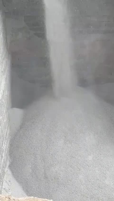 پوکه معدنی سفید وسبک تبریز|عمده‌فروشی|تبریز, |دیوار