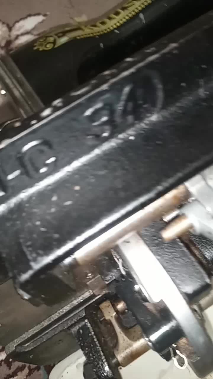 چرخ خیاطی قدیمی عتیقه|کلکسیون اشیاء عتیقه|زنجان, |دیوار