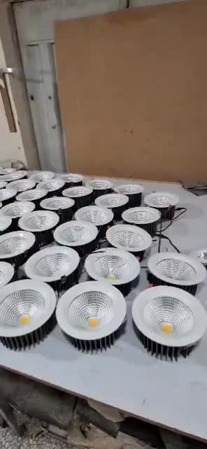 تعدادی cob مناسب نمایشگاه ها|لامپ و چراغ|تهران, حکیمیه|دیوار