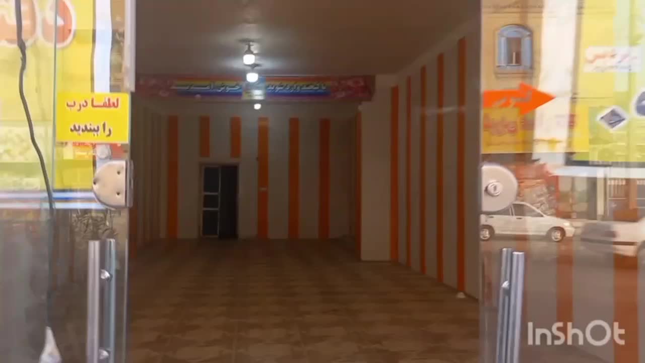 مغازه ۹۰ متری چهار راه زهک هیرمند ۲۲ نبش رجایی|فروش مغازه و غرفه|زابل, |دیوار