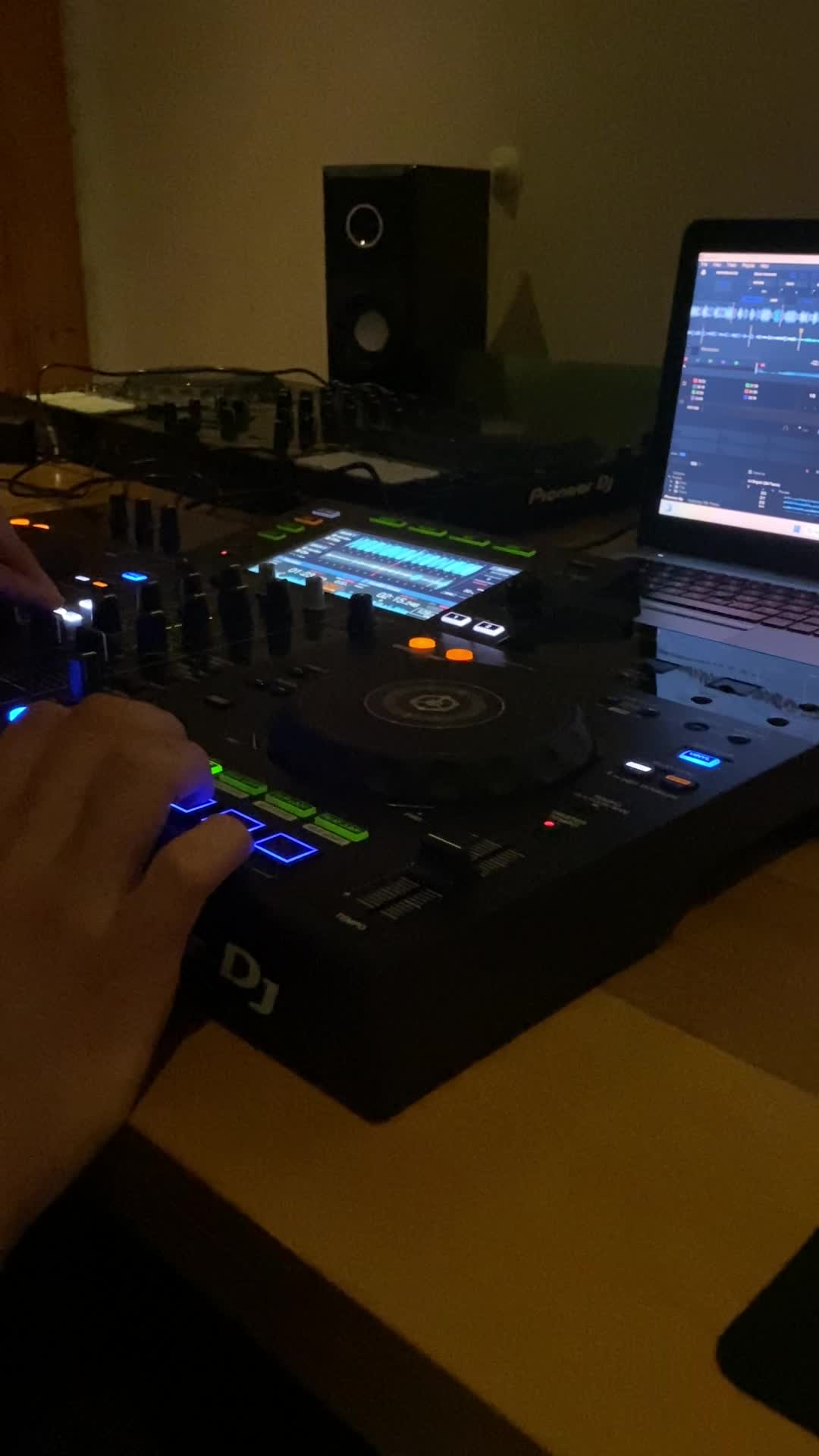 آموزش دیجی - DJ|خدمات آموزشی|تهران, پونک|دیوار