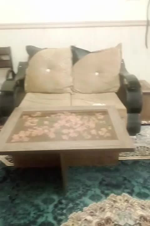 مبل راحتی قیمت 4ملیون آدرس رازی 16|مبلمان خانگی و میز عسلی|سبزوار, فرهنگیان|دیوار