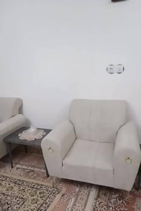 مبل ۷نفره نو همراه بوفه ساعت ایستاده وایینه|مبلمان خانگی و میز عسلی|تبریز, |دیوار