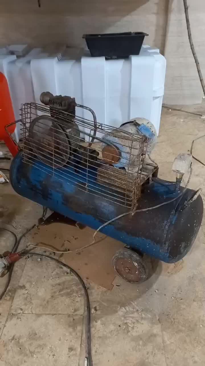 فروش فوری کمپرسور باد ۱۵۰ لیتری قوی تکفاز|ماشین‌آلات صنعتی|بندر انزلی, لیچارگی حسن رود|دیوار