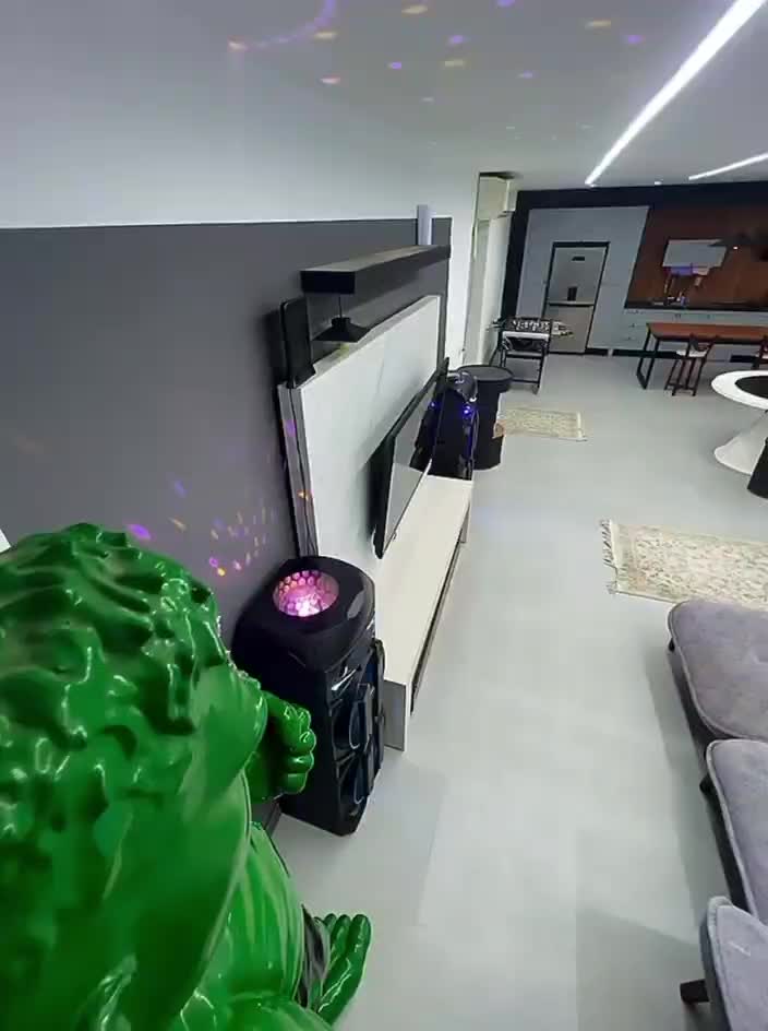 اجاره روزانه باغ ویلا لوکس با استخر و بازی تهران|اجارهٔ کوتاهمدت ویلا و باغ|تهران, سعادتآباد|دیوار