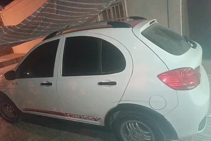 ماشین بی رنگ میباشد سالم شاسی ها پلمپ میباشد|خودرو سواری و وانت|بروجرد, |دیوار