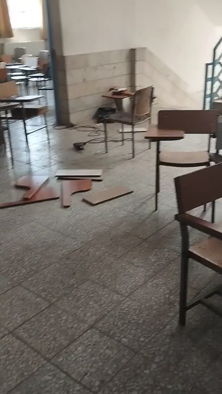 نصب شیروانی اسکلت فلزی درب پنجره تعمیرات جرئی|خدمات پیشه و مهارت|ساوه, |دیوار