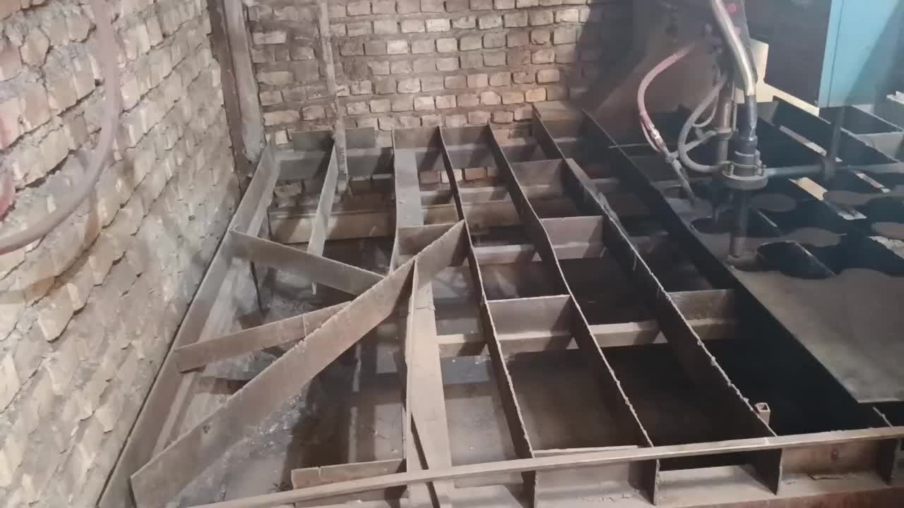 فروش دستگاه CNC پلاسما کووش برنا ابزار در حد نو|ماشینآلات صنعتی|یزد, |دیوار