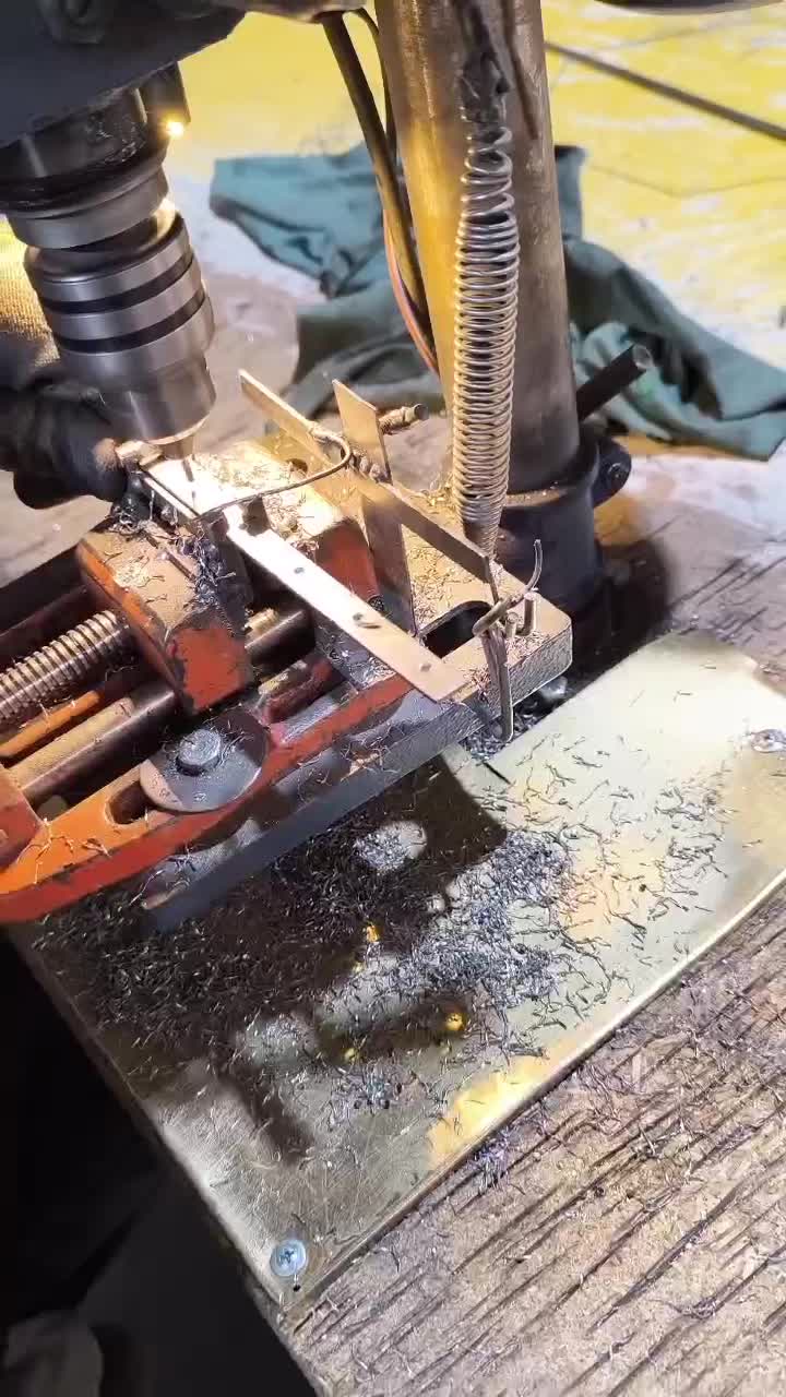 لوستر سقفی کلاسیک طرح ایتالیایی|لوستر و چراغ آویز|مشهد, خواجه ربیع|دیوار