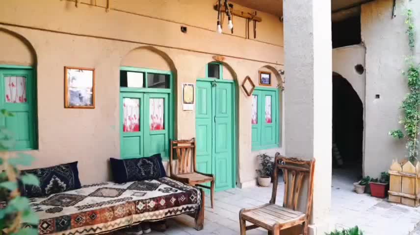 استخدام در اقامتگاه بومگردی در شهر ایزدخواست|استخدام خدمات فروشگاه و رستوران|شیراز, بازار|دیوار