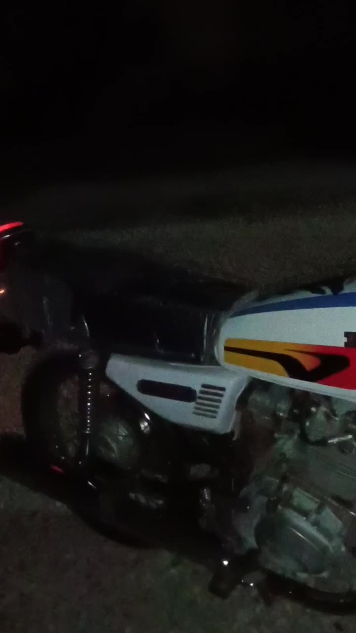 مدل 82 پلاک قدیم|موتورسیکلت|فلارد, |دیوار