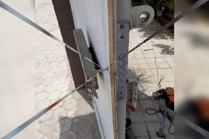 قفل و کلیدسازی.(باز کردن انواع قفل).|خدمات پیشه و مهارت|گلبهار, شهر جدید گلبهار|دیوار