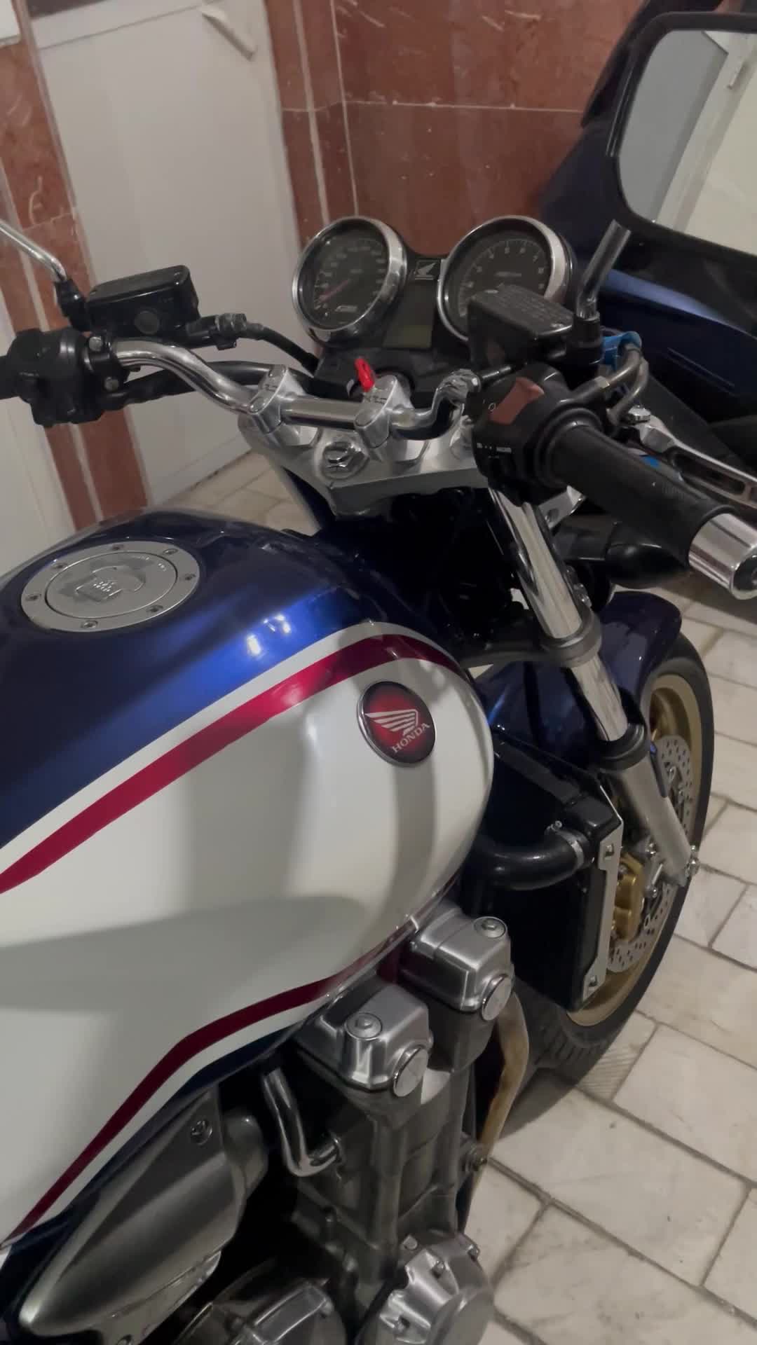 سی بی 1300مدل2004|موتورسیکلت|تهران, شهرک آزمایش|دیوار