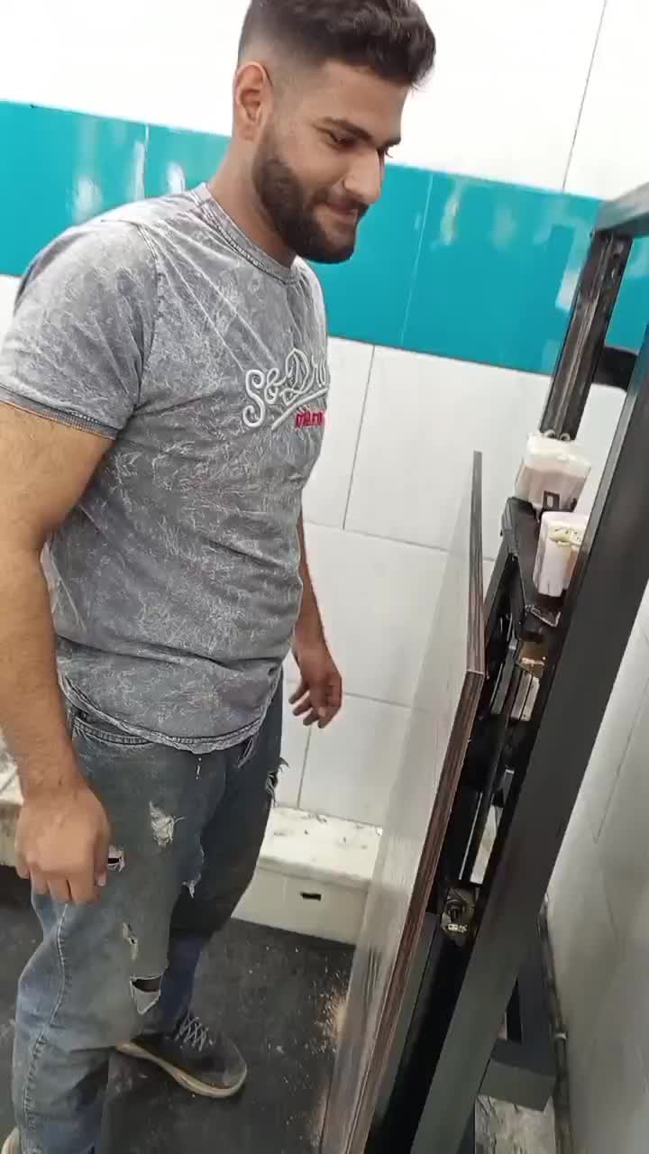 ساخت و نصب بالابر هیدرولیکی، کفی ،اسانسوری،تعمیرات|خدمات پیشه و مهارت|خمینی‌شهر, |دیوار