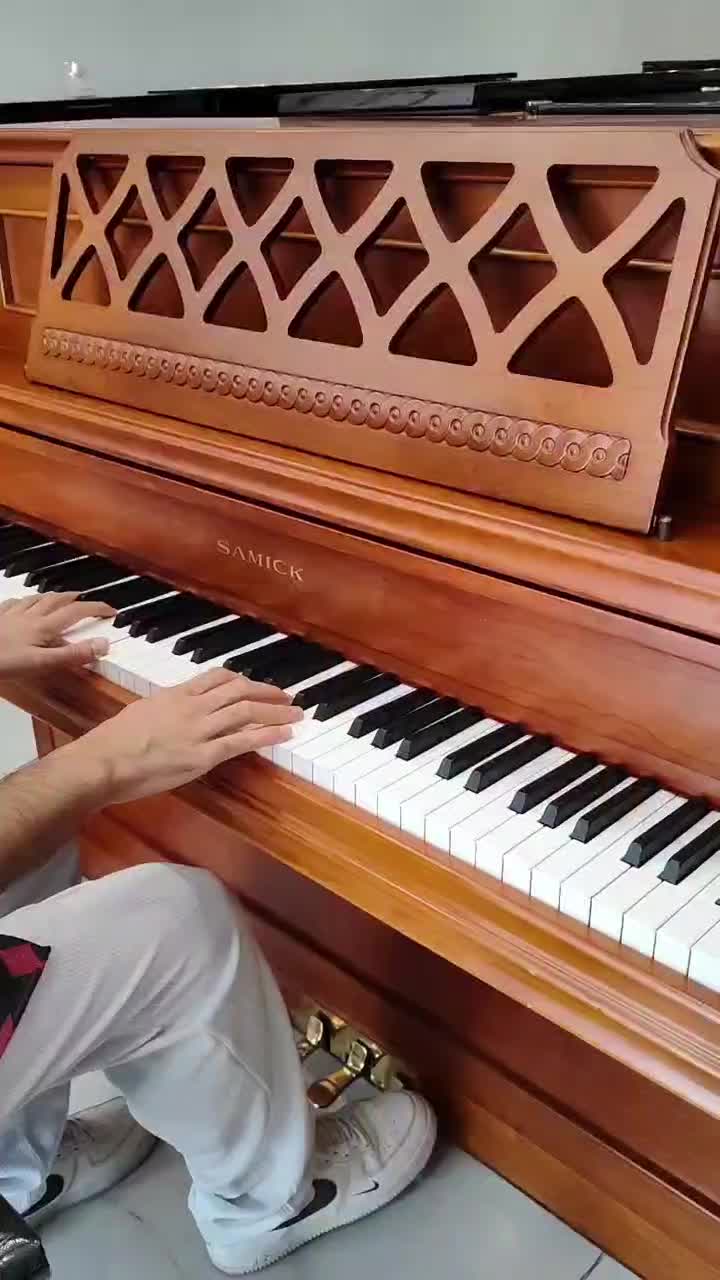 piano akostik samik|پیانو، کیبورد، آکاردئون|اصفهان, سعادت‌آباد|دیوار