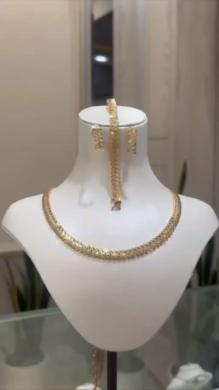 طلای دست دوم بدون اجرت،شیک،ارزان و با فاکتور|جواهرات|بیرجند, |دیوار