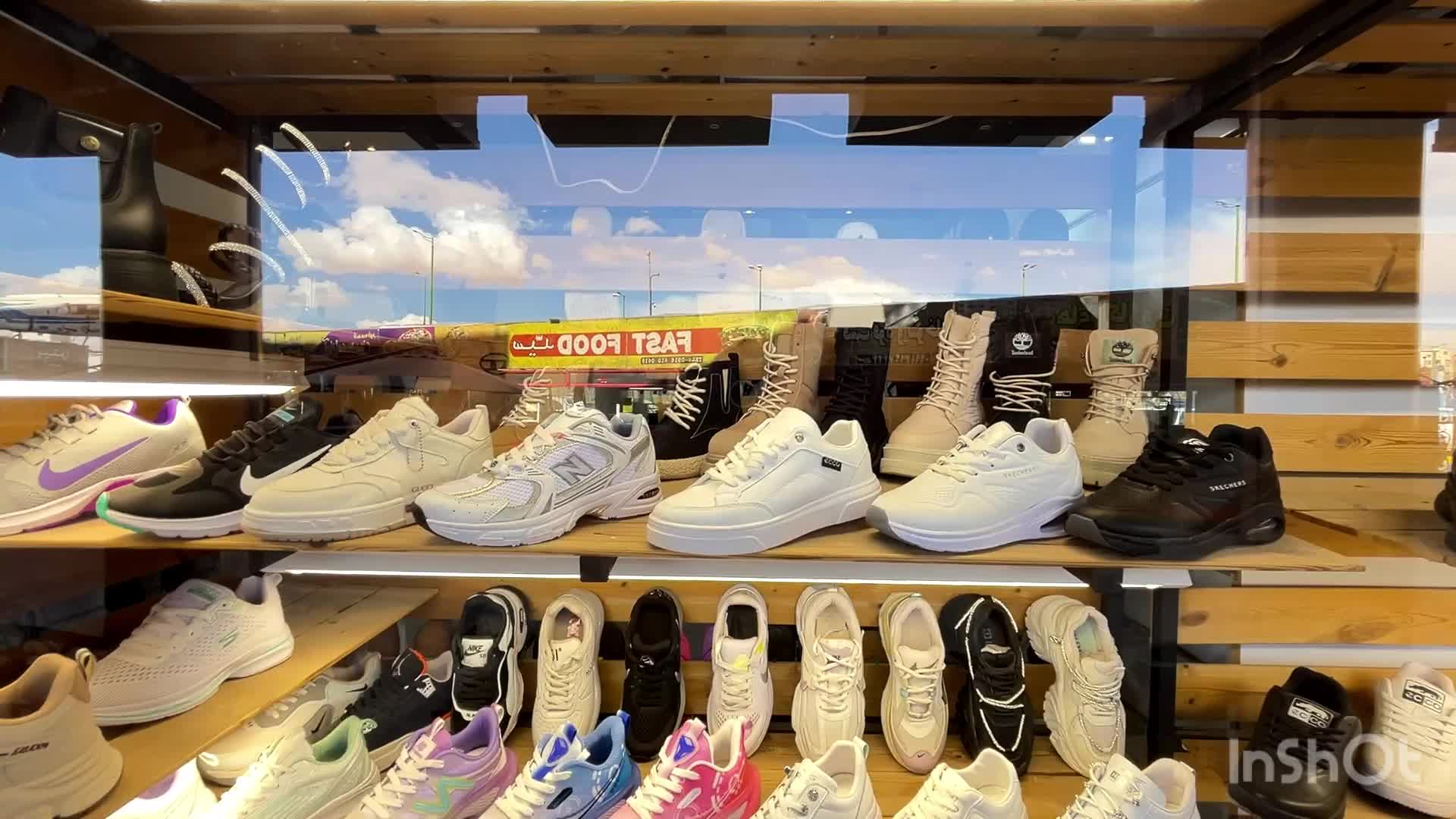 *کفش بخرپولشو۵۰روز دیگه بده*|کیف، کفش، کمربند|برخوار, |دیوار