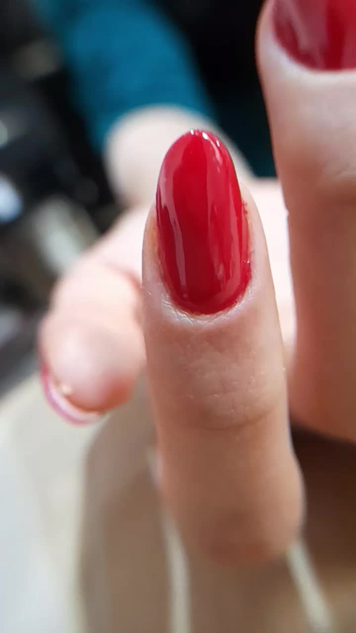 کاشت ناخن|خدمات آرایشگری و زیبایی|جوانرود, |دیوار