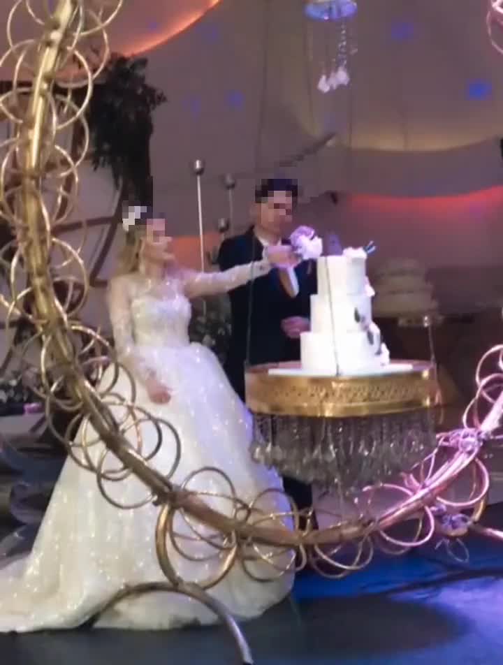 لباس عروس وارداتی عربی شاین قسطی اقساطی اجاره فروش|لباس|زنجان, |دیوار