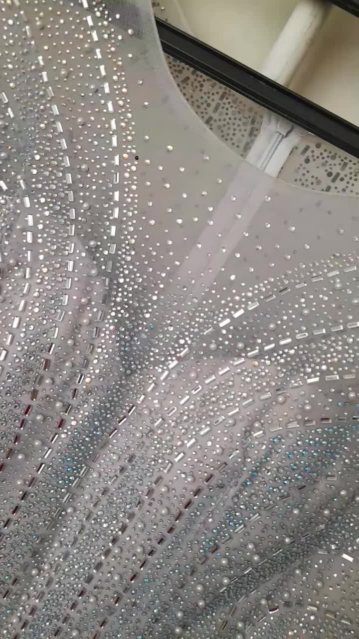 لباس مجلسی|لباس|جوکار, |دیوار