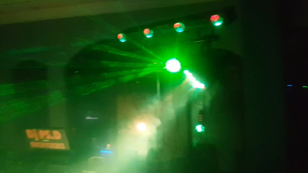 فروش کامل وسایل دی جی dj و رقص نور و لیزر و باند|آلات موسیقی|شاهینشهر, عطار|دیوار