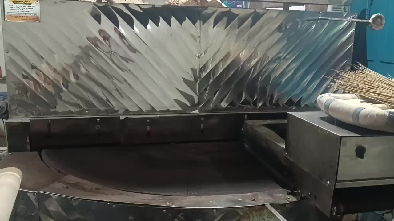 تنور یا دوار اصفهان صنعت پخت نان درآر|ماشین‌آلات صنعتی|دیشموک, |دیوار