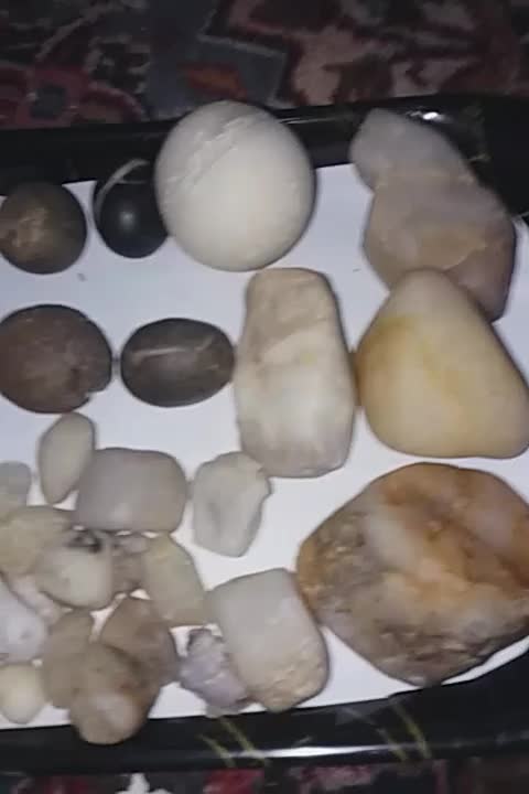 سلام فروش سنگهای الماس و غیره|کلکسیون اشیاء عتیقه|مراغه, |دیوار