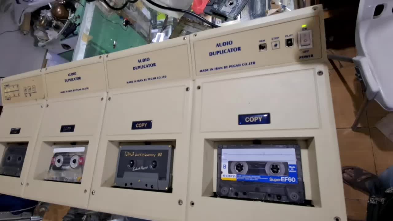 اجناس برقی  قدیمی|کلکسیون اشیاء عتیقه|فسا, |دیوار