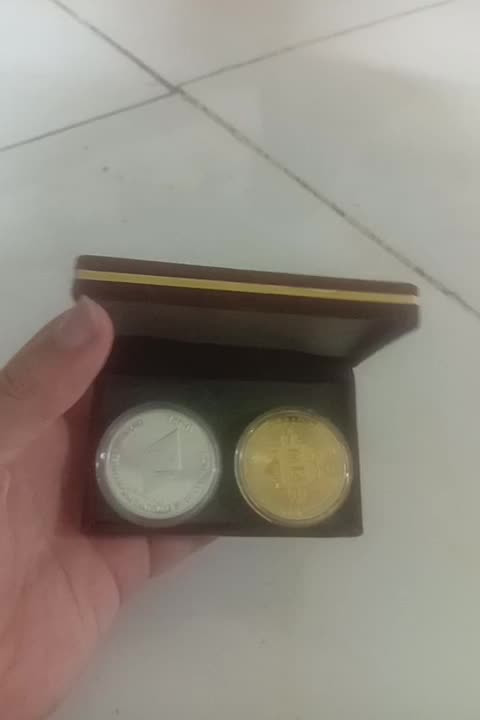 سکه یادبود اتریوم و بیتکوین|کلکسیون سکه، تمبر، اسکناس|مشهد, عبادی|دیوار