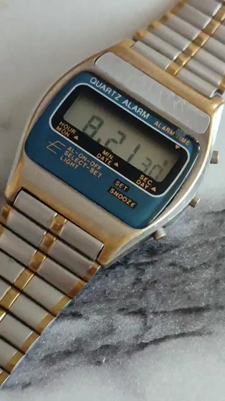 ساعت کامپیوتری قدیمی زنگدار|ساعت|تبریز, |دیوار