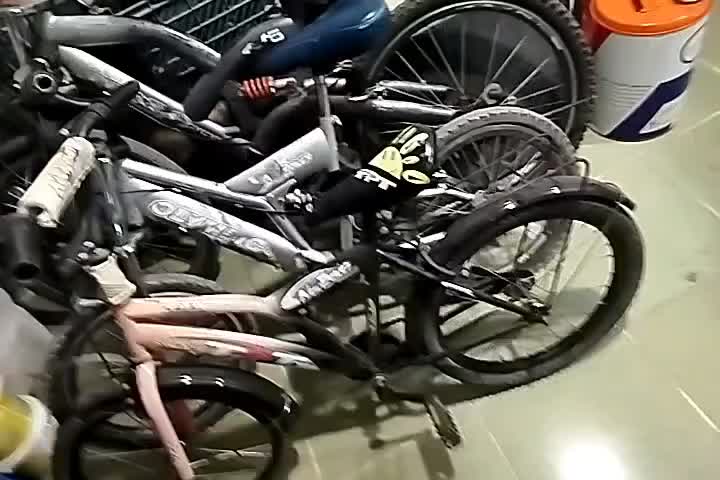 سه عدد دوچرخه یکی دخترانه اون دوتا پسرانا|دوچرخه، اسکیت، اسکوتر|ارومیه, |دیوار