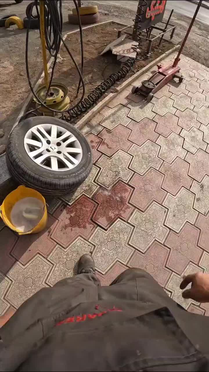 تعمیر تخصصی لاستیک و اپارات.دوخت پارگی.بالانس چرخ|خدمات موتور و ماشین|سنندج, |دیوار