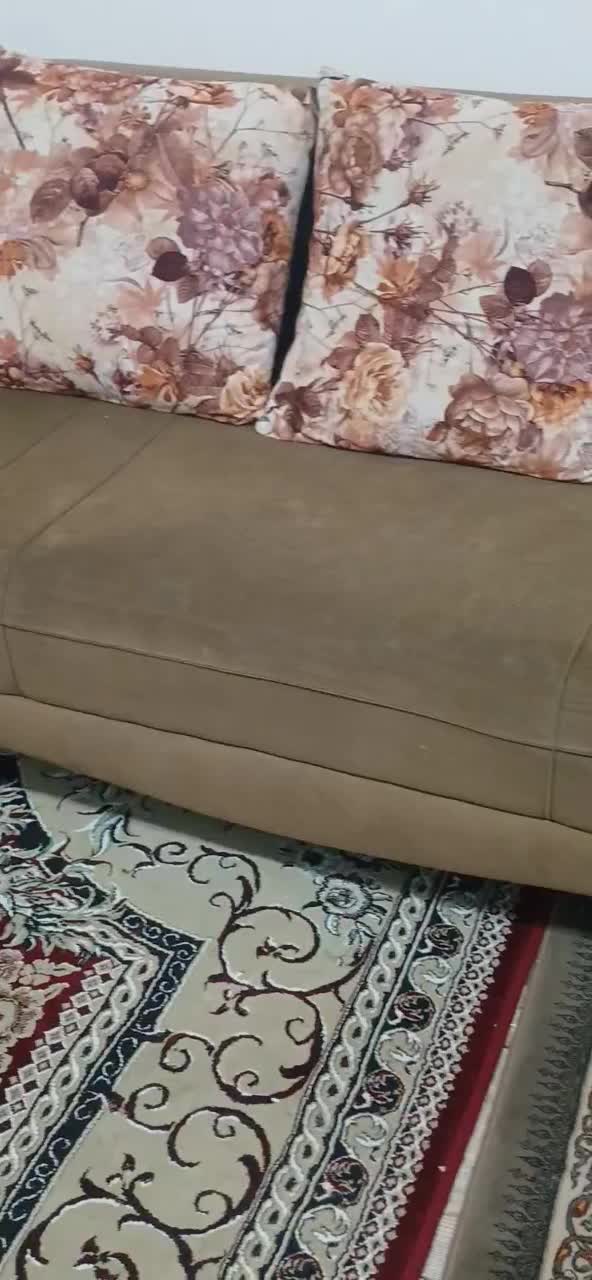 با سلام مبل ۷نفره کاملا سالم فقط شست و شو میخواد|مبلمان خانگی و میز عسلی|میمند, |دیوار