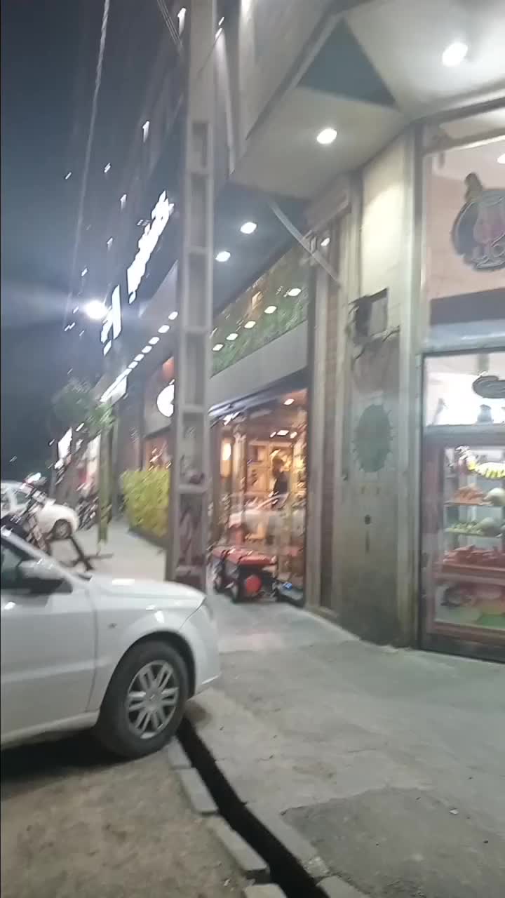 اجاره مغازه ۴۰ متری در دولت‌آباد|اجارهٔ مغازه و غرفه|تهران, دولت‌آباد|دیوار