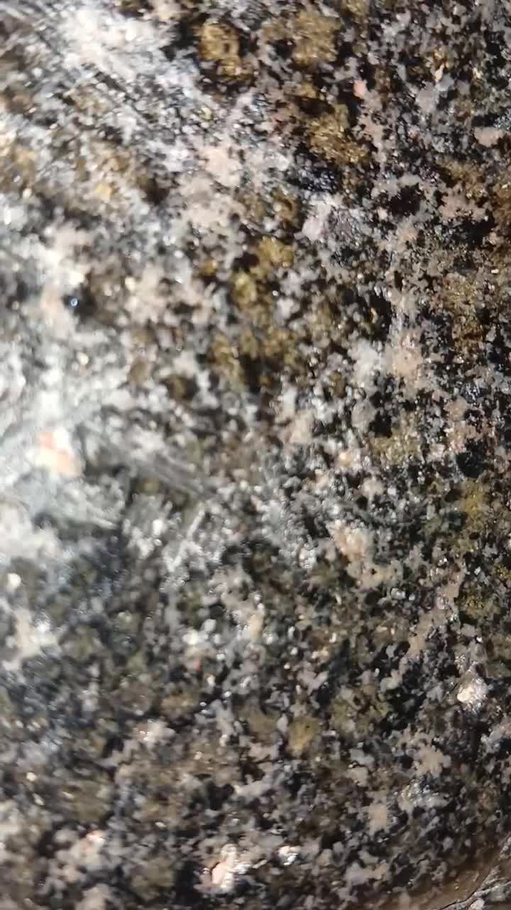 شهاب‌سنگ مریخی قلبی|کلکسیون اشیاء عتیقه|تهران, شهرک هما|دیوار